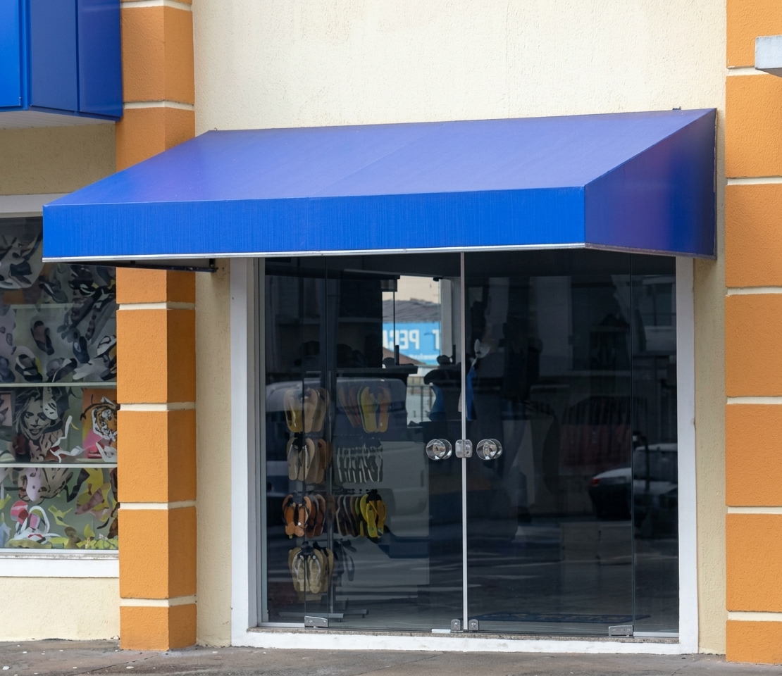 Fixo Reto Comercial em Lona